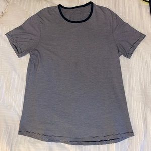 Mens sz L LULULEMON shirt